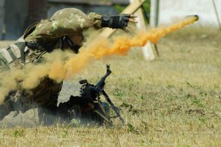На арсенал Военно-морских сил бросили дымовую шашку