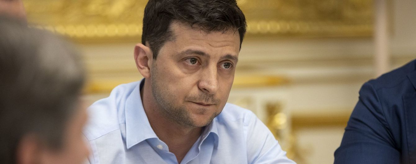 "Территорией и суверенитетом Украины торговать не собираемся". Зеленский анонсировал возобновление переговоров по Донбассу