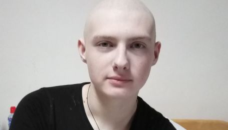 Злоякісна пухлина поставила під загрозу життя Роми