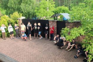 На Житомирщине разоблачили сеть "реабилитационных центров" с сотней людей, которых пичкали успокоительными