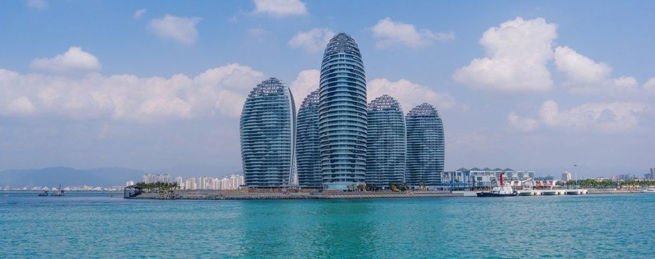 МАУ перенесла дату рейсов из Киева на китайский курорт