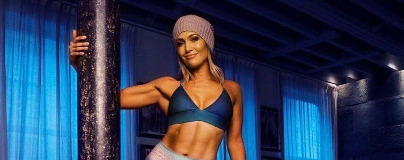 Спортивная Дженнифер Лопес показала, как качает свои аппетитные ягодицы