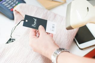 В Україні не вистачає продавців-консультантів