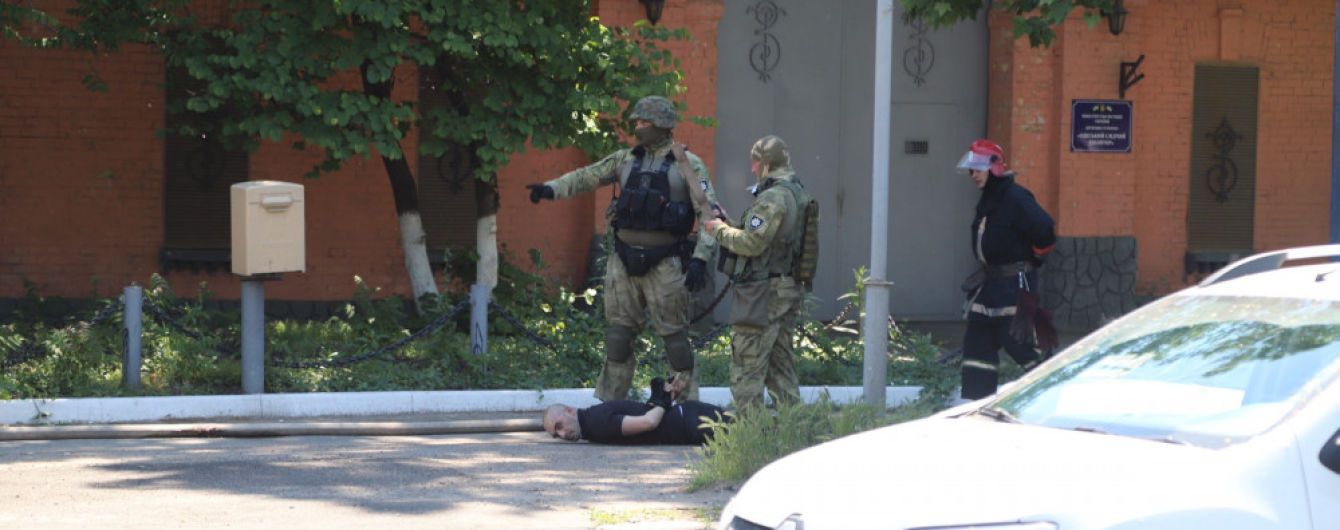Ув'язнені опублікували відео з колонії, де почався бунт. Заручники звільнені