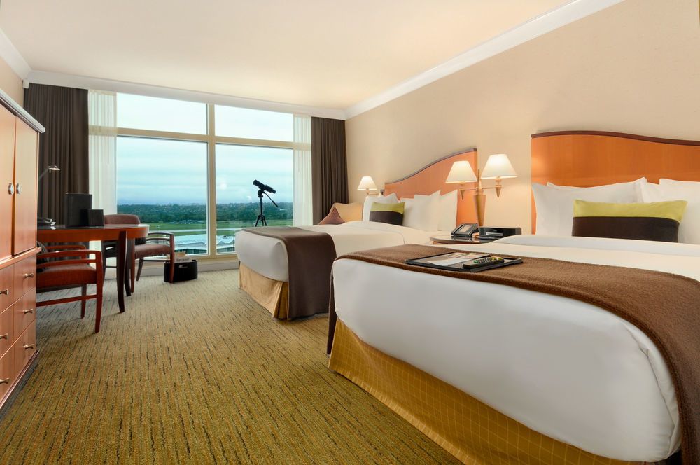 Fairmount Vancouver Airport Hotel