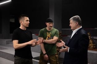Стало известно, кому Порошенко отдаст выигранные в суде против ВВС 1,75 млн грн