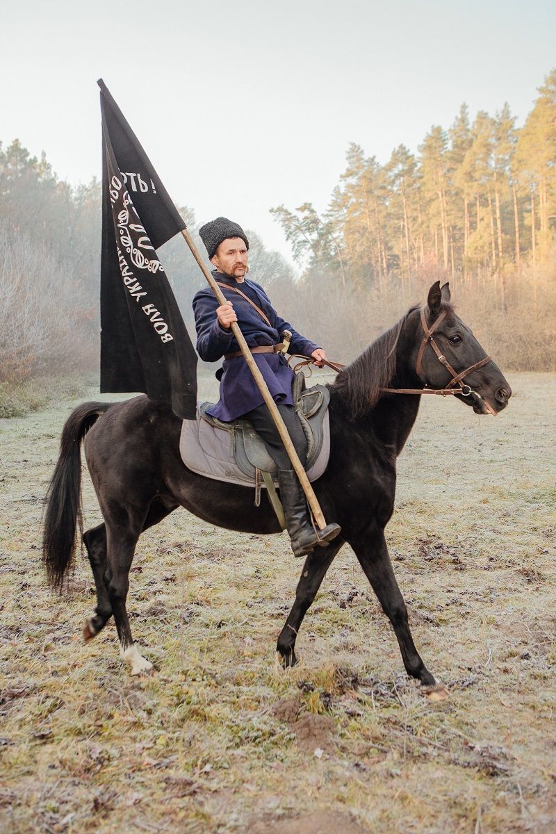 драма "Чорний ворон"