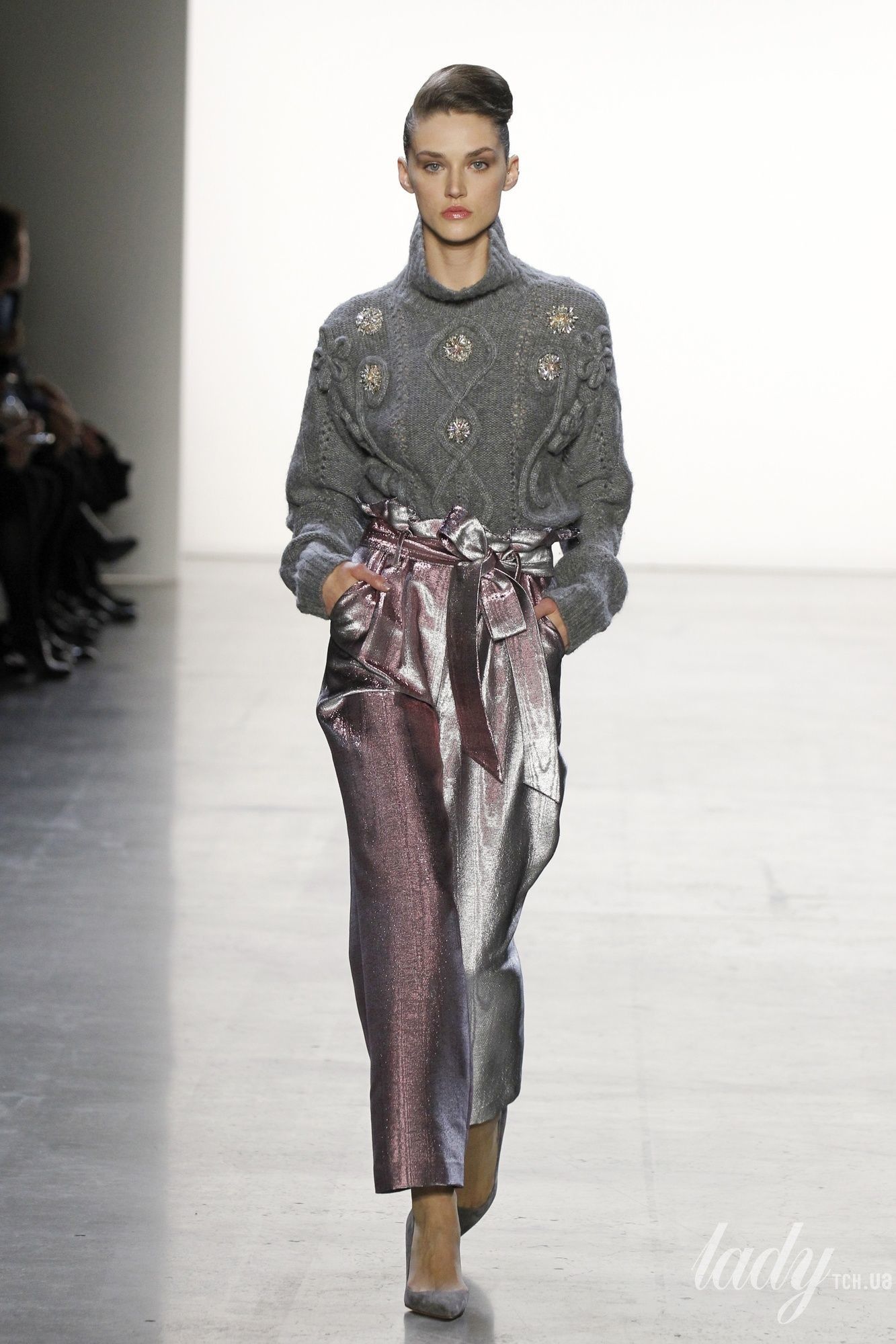 Коллекция Badgley Mischka прет-а-порте сезона осень-зима 2019-2020_24