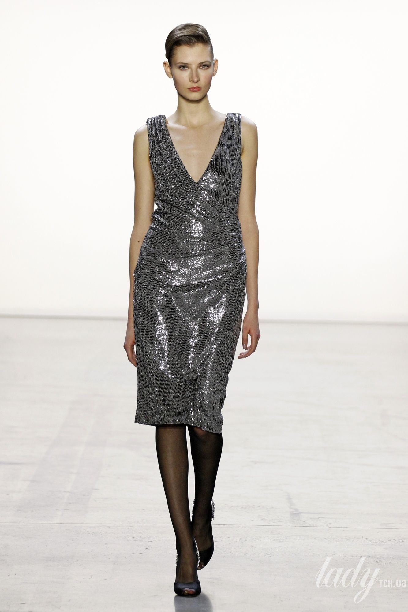 Коллекция Badgley Mischka прет-а-порте сезона осень-зима 2019-2020_27