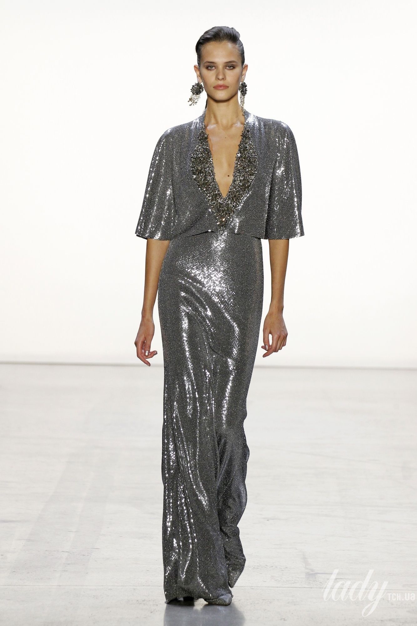 Коллекция Badgley Mischka прет-а-порте сезона осень-зима 2019-2020_29