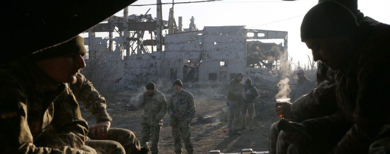 Бійці з передової запросили до себе Кучму посидіти під обстрілами без права на відповідь