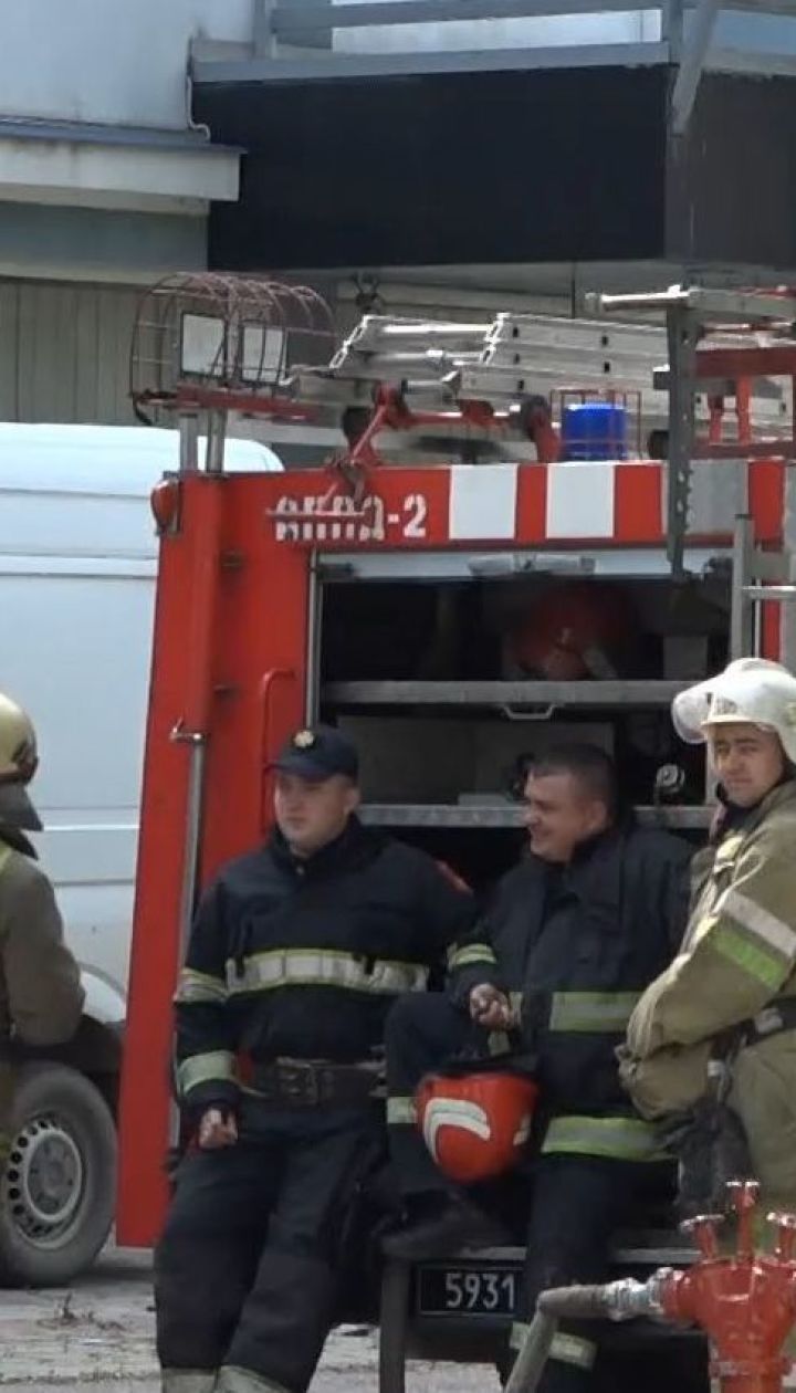 Из-за сообщения о заминировании в Черновцах эвакуировали аэропорт