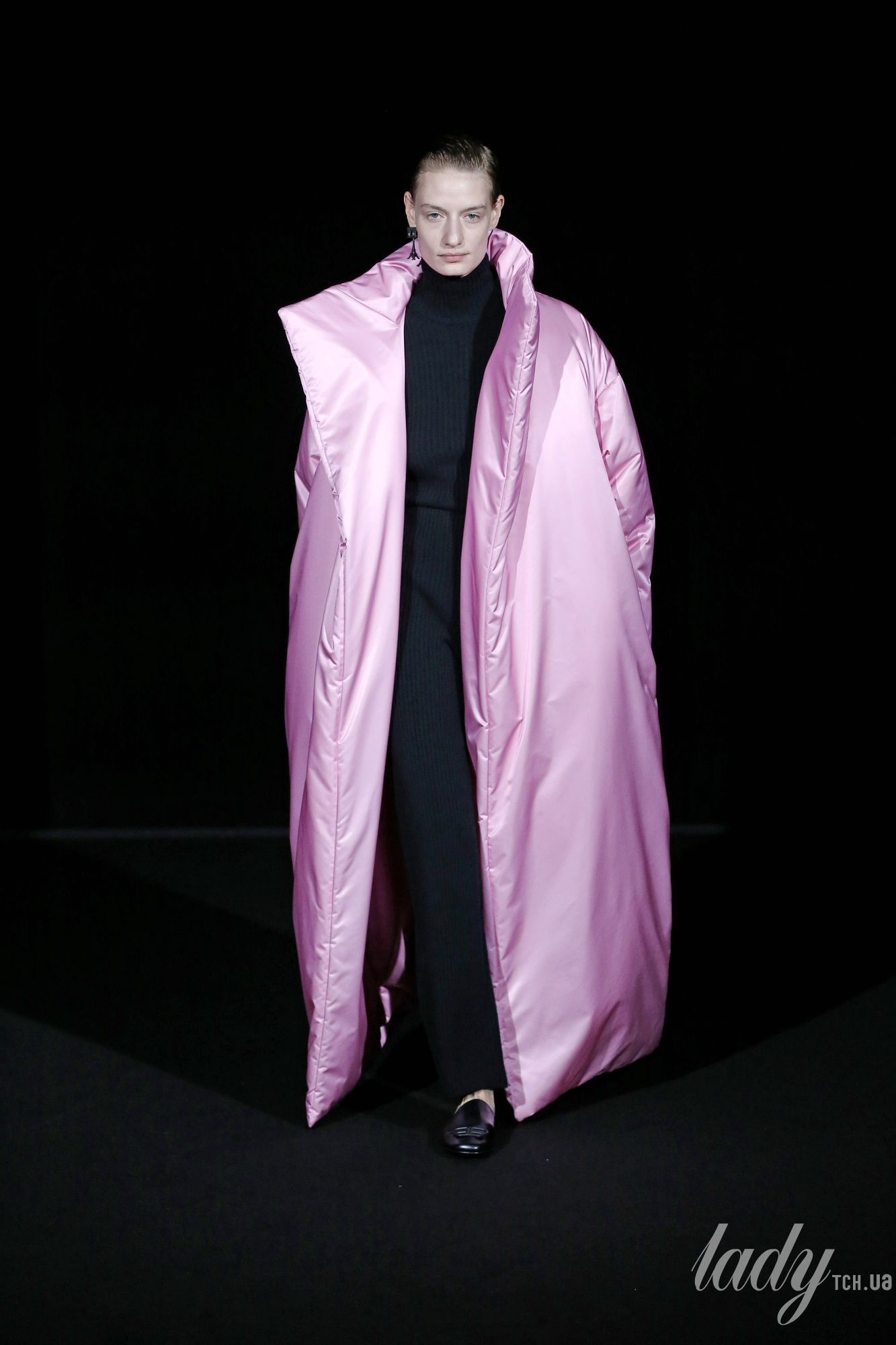 Коллекция Balenciaga прет-а-порте сезона осень-зима 2019-2020_85