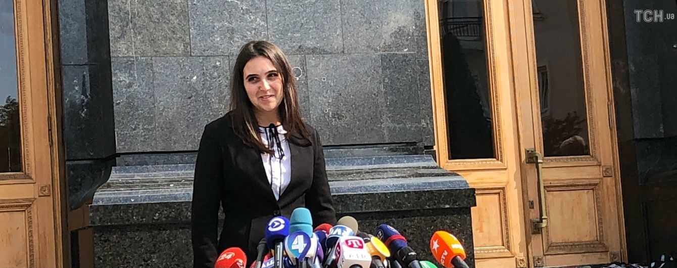 НСЖУ закликала прессекретарку Зеленського вибачитися перед журналістами за "некоректну поведінку"