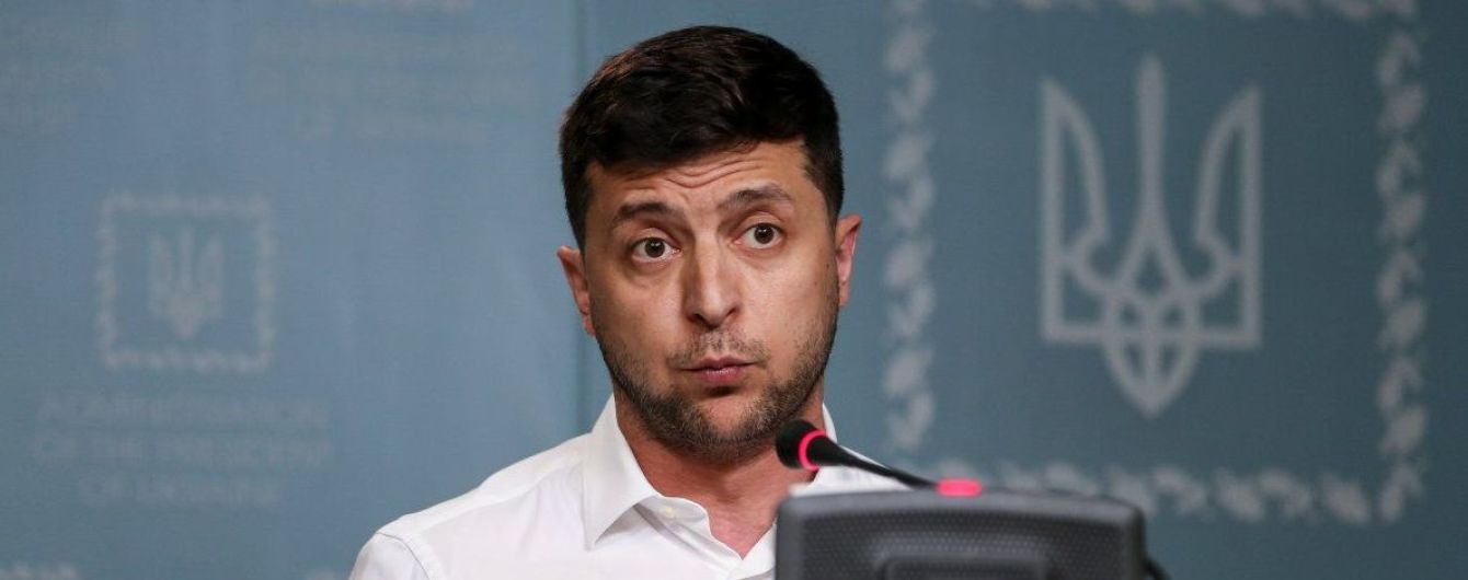 "Позвоню Баканову по поводу этого черта". Ссора Зеленского с чиновником в Борисполе получила продолжение