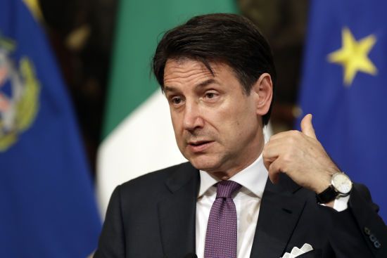 Прем'єр Італії погрожує відставкою через суперечки в коаліції