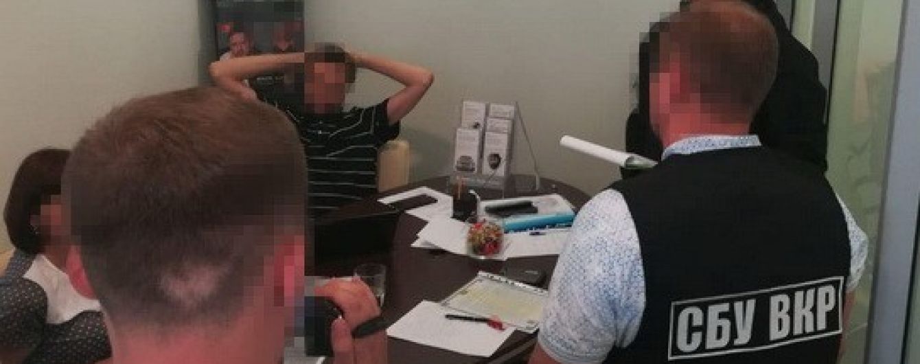Правоохранители разоблачили рейдеров, которые захватили гранитный карьер и потребовали у владельца 10 млн гривен