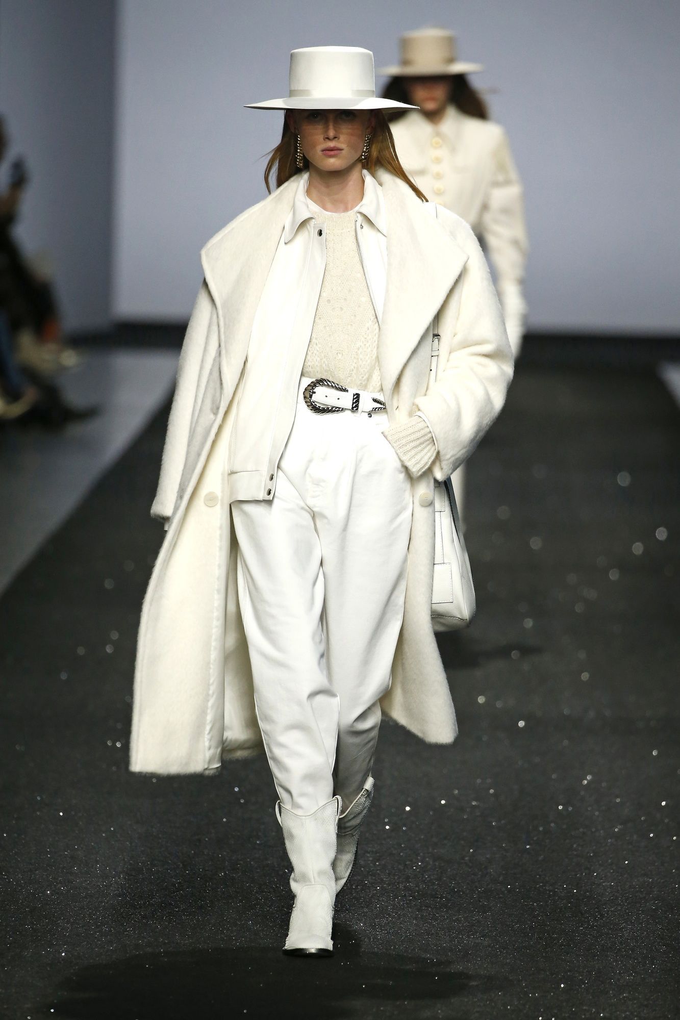 Коллекция Alberta Ferretti прет-а-порте сезона осень-зима 2019-2020_1