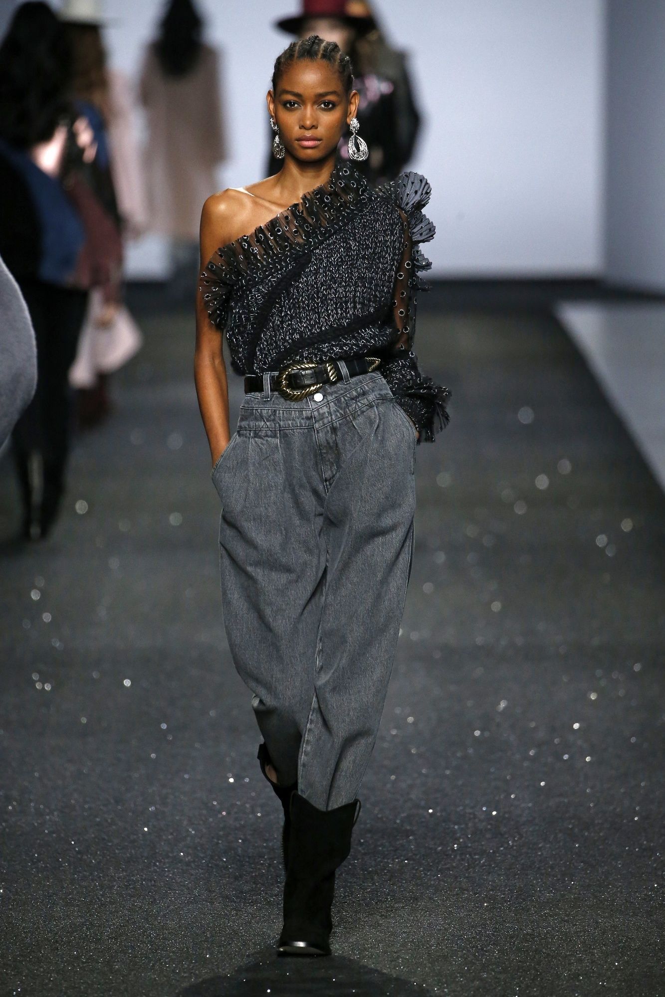 Коллекция Alberta Ferretti прет-а-порте сезона осень-зима 2019-2020_27