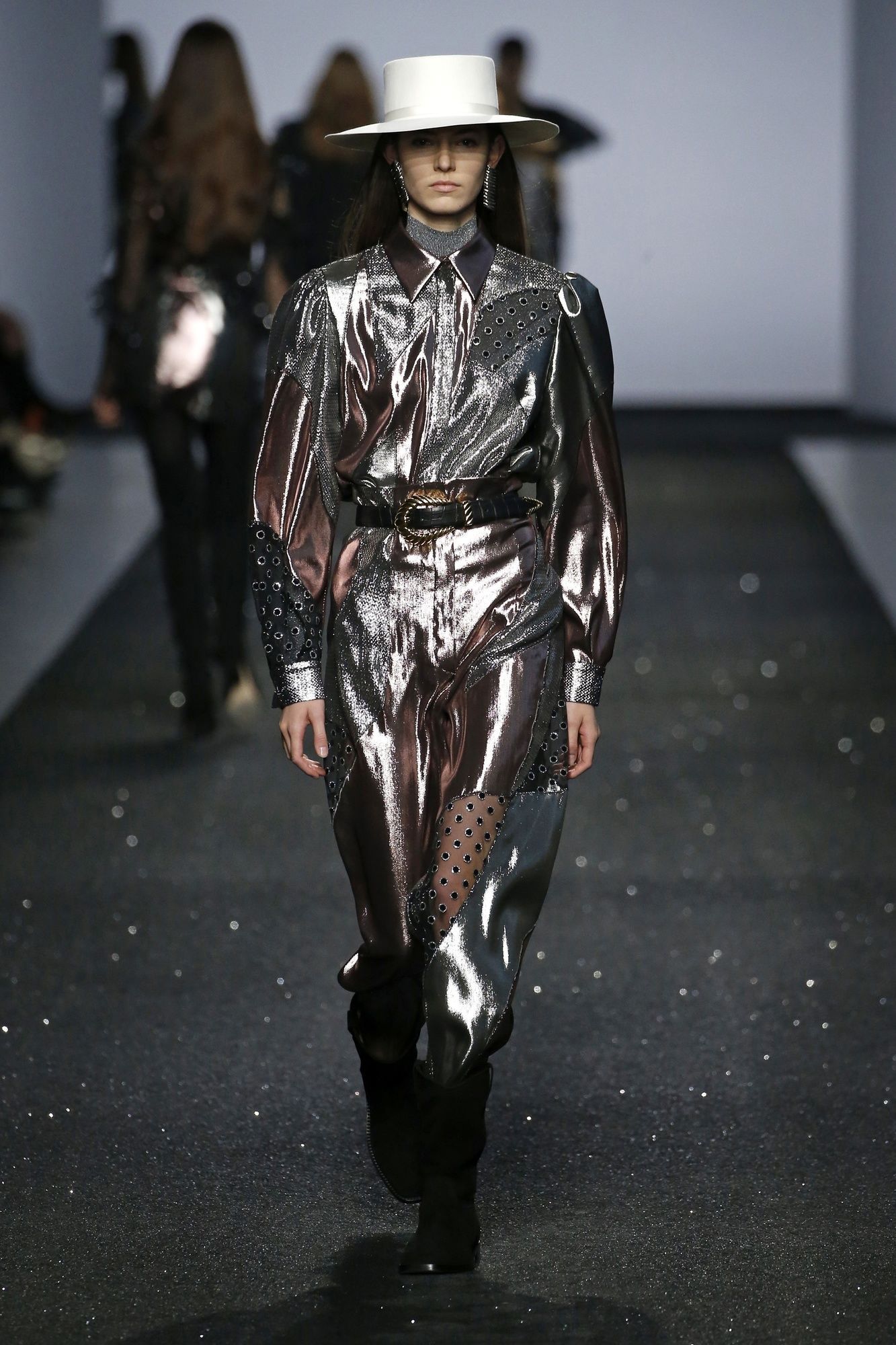 Коллекция Alberta Ferretti прет-а-порте сезона осень-зима 2019-2020_37