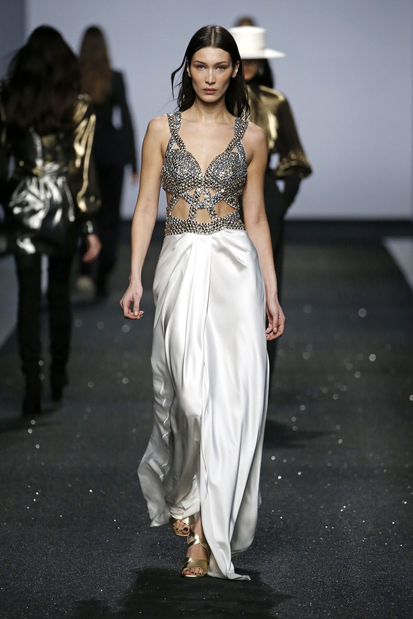 Коллекция Alberta Ferretti прет-а-порте сезона осень-зима 2019-2020_44