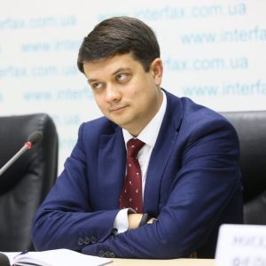 На должность вице-спикера претендуют несколько нардепов - Разумков