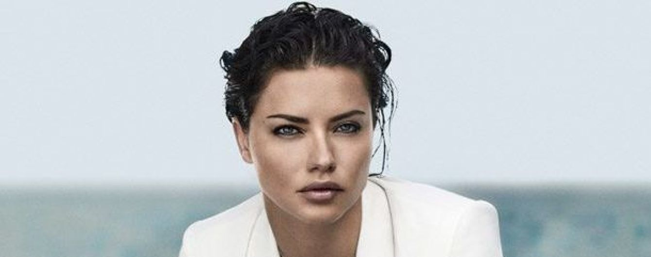 Красивая и сексуальная: Адриана Лима блистает в новом фотосете