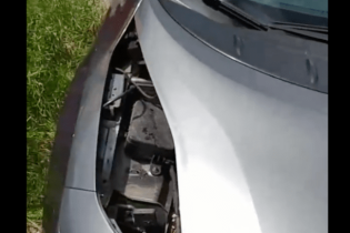 В Харькове автоворы разобрали на запчасти Nissan Leaf. Видео