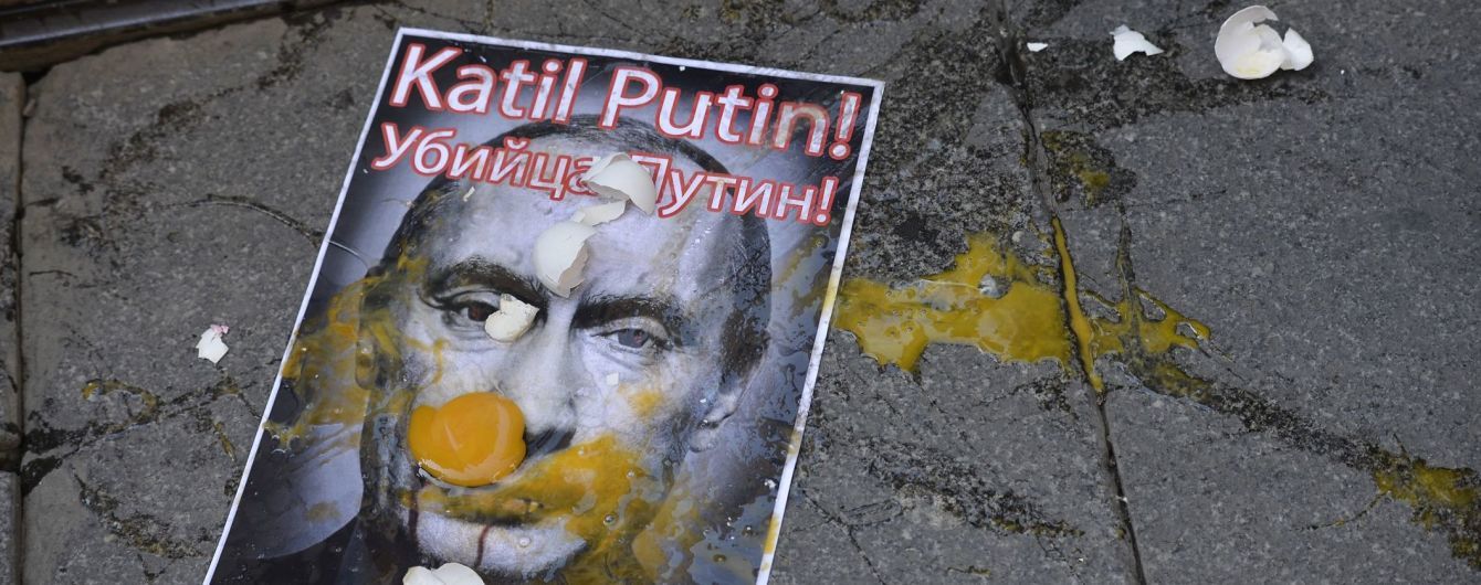 Чому Путін "казковий довбой*б" і як його "політичний труп" ховають в усій РФ – нова хвиля знущань з президента