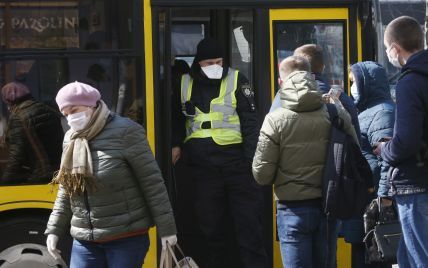 Жителі Миколаєва зібрали 17 тис. грн штрафу, який виставили водію автобуса за порушення карантину
