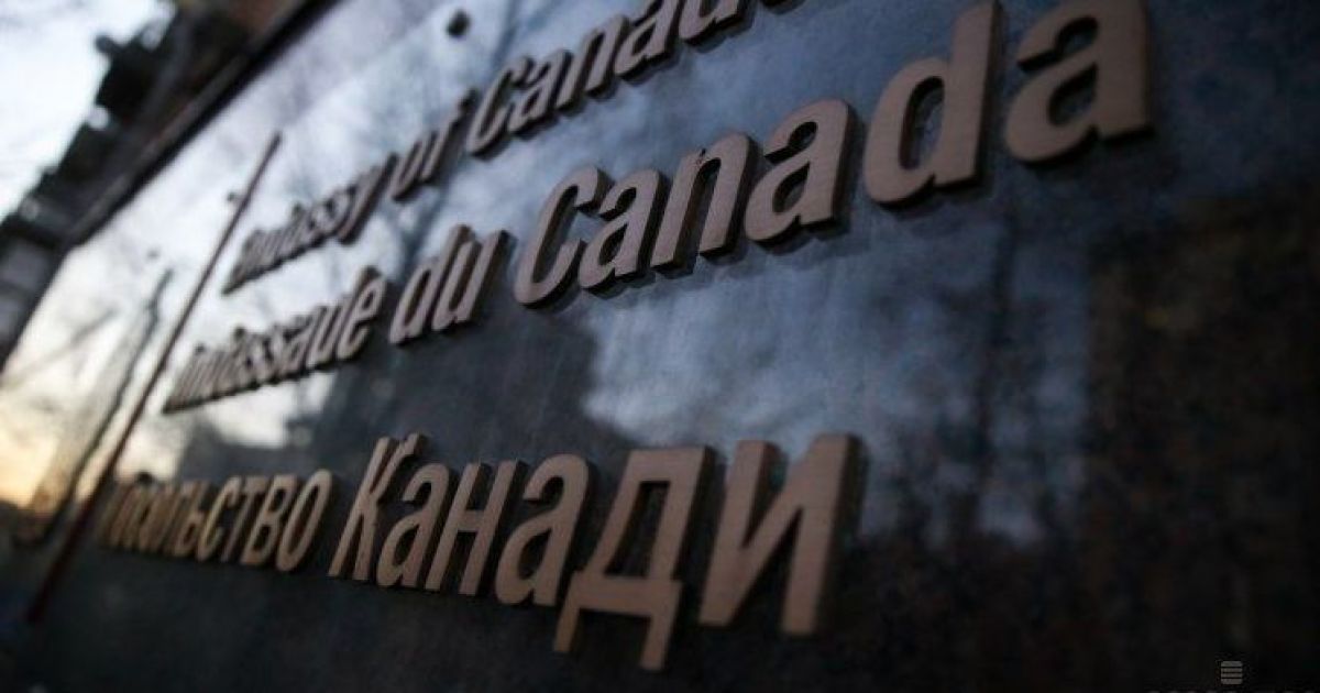 Канада призвала членов семей дипломатов покинуть Украину из-за угрозы нападения РФ