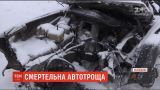 На Львівщині автобус з пасажирами розтрощив легкову автівку, є загиблі