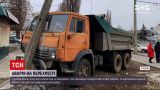 Новости Украины: в Харькове на перекрестке столкнулись грузовик и маршрутка