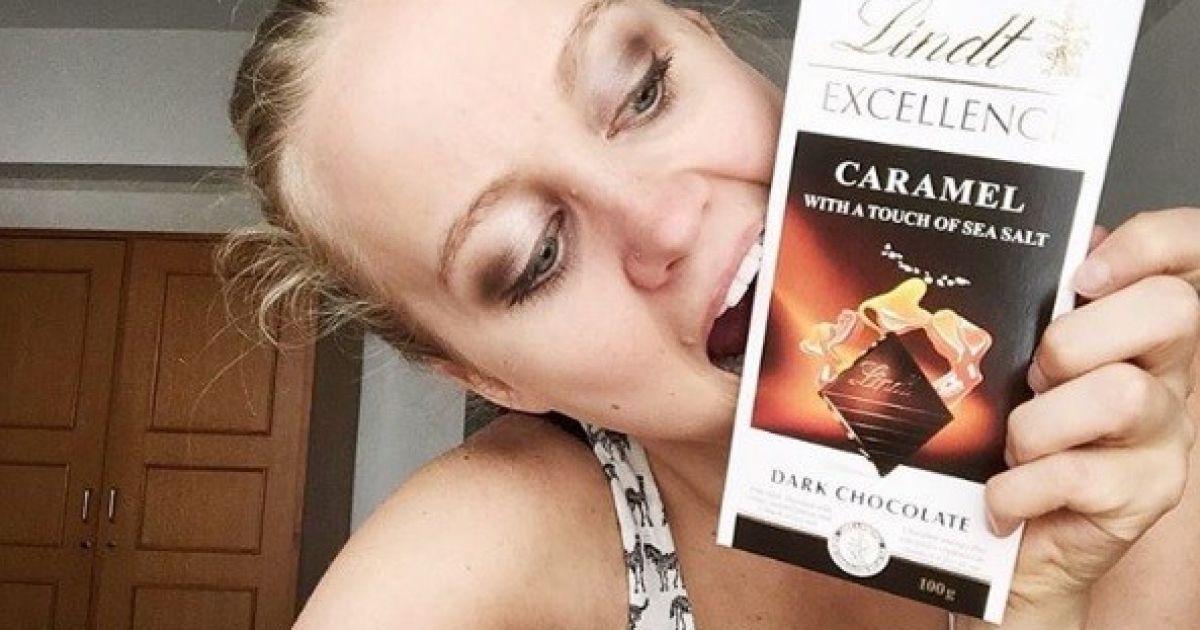 Стала счастливой, набрав "лишний" вес. Фитнес-модель рассказала о тщетной погоне за телом мечты