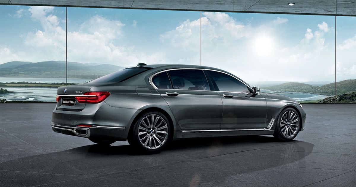 BMW 7-Series оснастили двухлитровым турбомотором