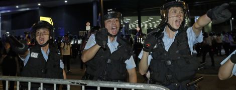 В Гонконге сотни тысяч людей вышли на протесты против закона об экстрадиции в Китай