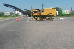 На Львовщине капитально ремонтируют международное шоссе до Польши