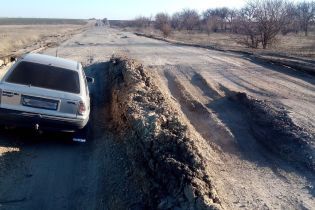 СБУ взялась за подрядчика, который блокировал ремонт худшей трассы Украины