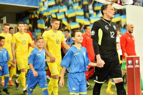 Букмекеры определили фаворита в матче Литва - Украина