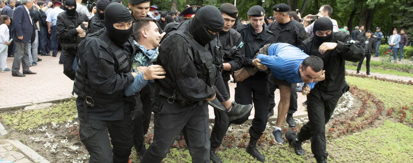 После выборов в Казахстане: недовольные властью угрожают бунтом в случае отсутствия реформ