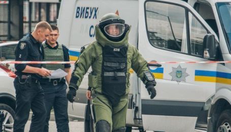 В Киеве из-за сообщения о массовом минировании проверяют больницы, аптеки и другие объекты