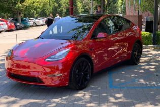 Tesla рассказала о старте продаж и ценах Model Y в Европе