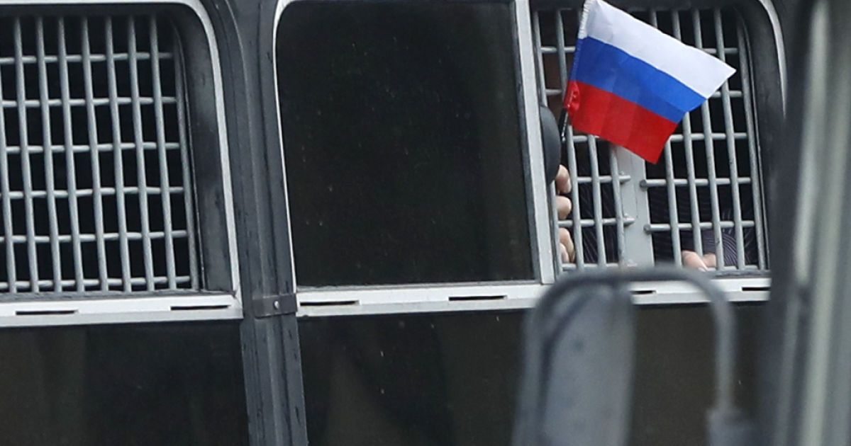 "Суд" окупованого Криму залишив під вартою трьох фігурантів "справи Хізб ут-Тахрір"
