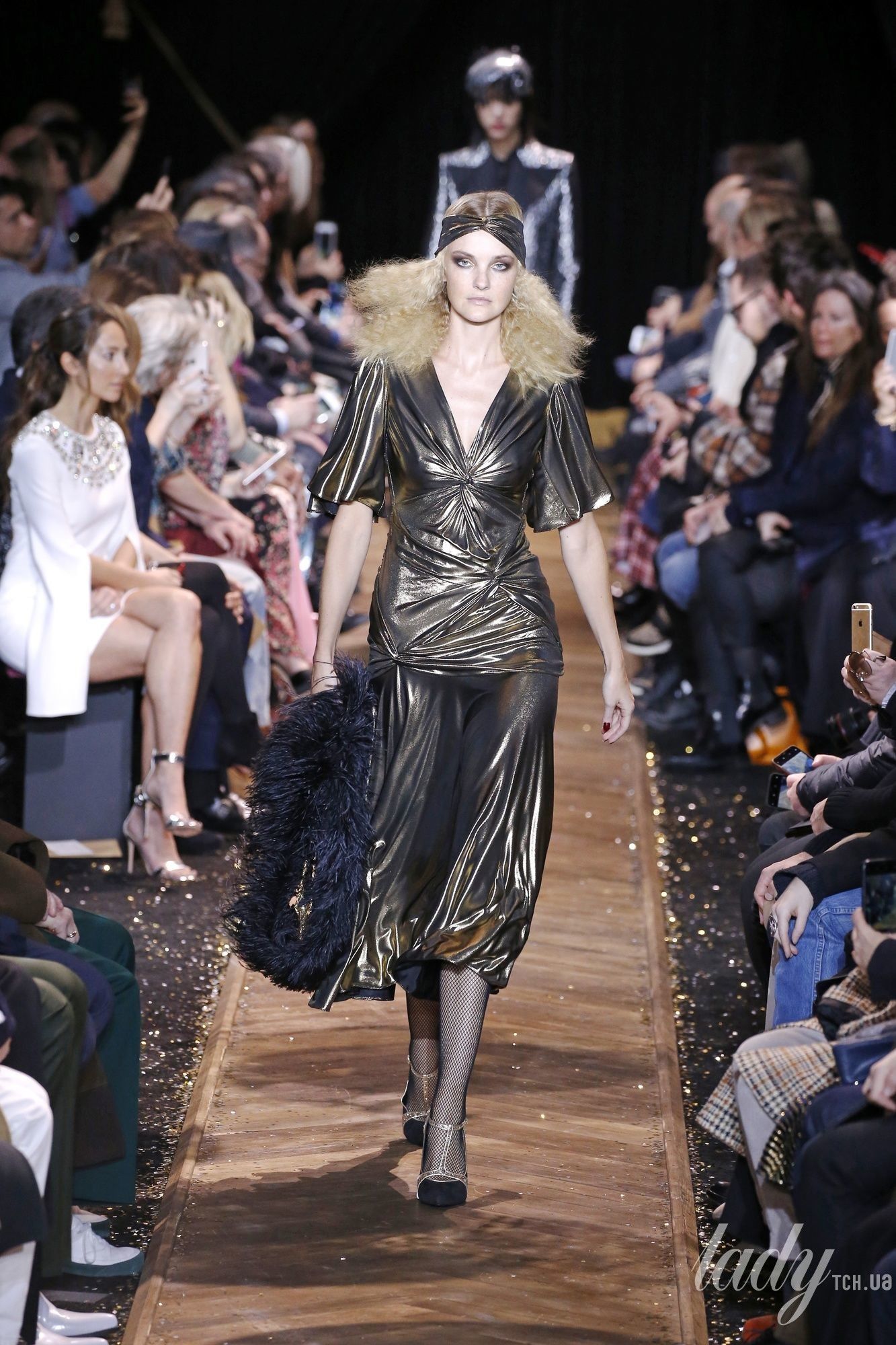 Коллекция Michael Kors прет-а-порте сезона осень-зима 2019-2020_56