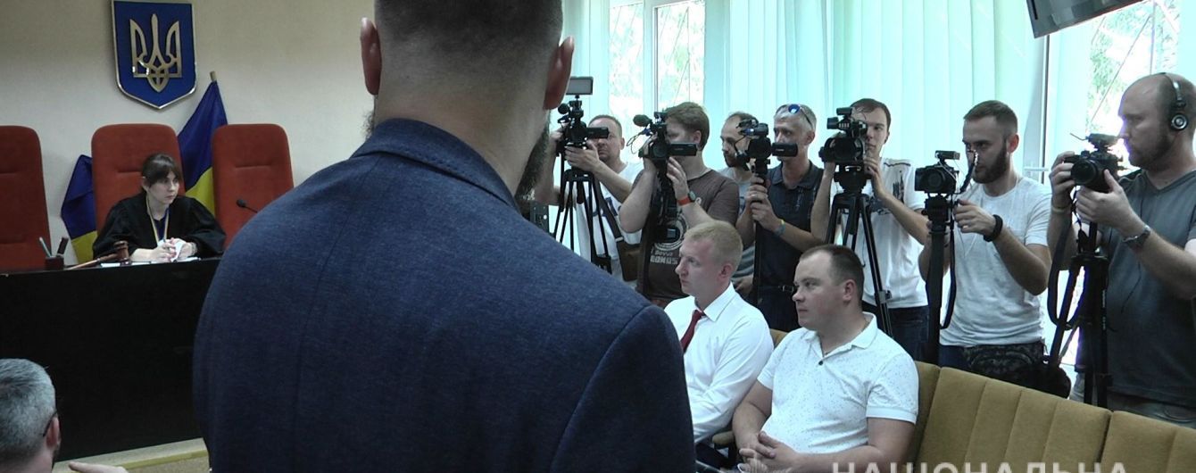 Массовая драка в "Барабашово": суд отправил под домашний арест подозреваемого в избиении оператора
