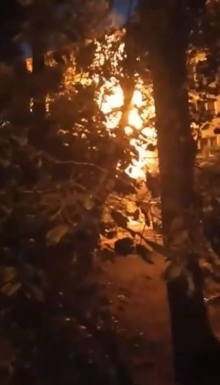 У спальному районі Києва вночі горіла багатоповерхівка