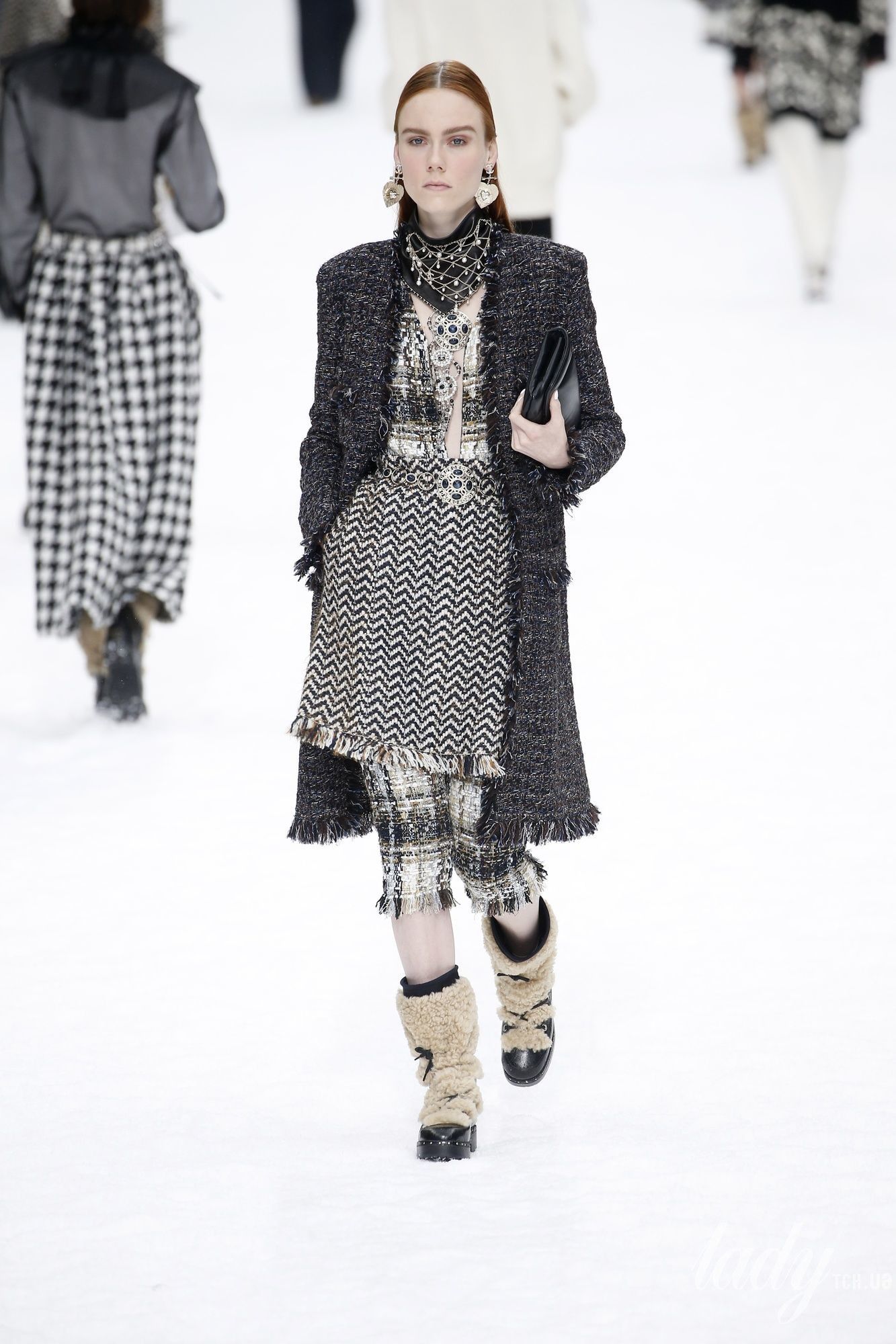 Коллекция Chanel прет-а-порте сезона осень-зима 2019-2020_19