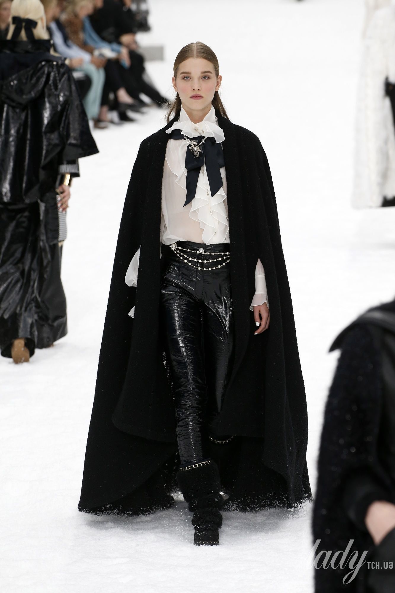 Коллекция Chanel прет-а-порте сезона осень-зима 2019-2020_59