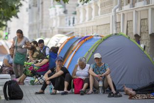 Спецпредставитель Украины стал первым дипломатом, встретившимся с обоими премьерами и правительствами Молдовы
