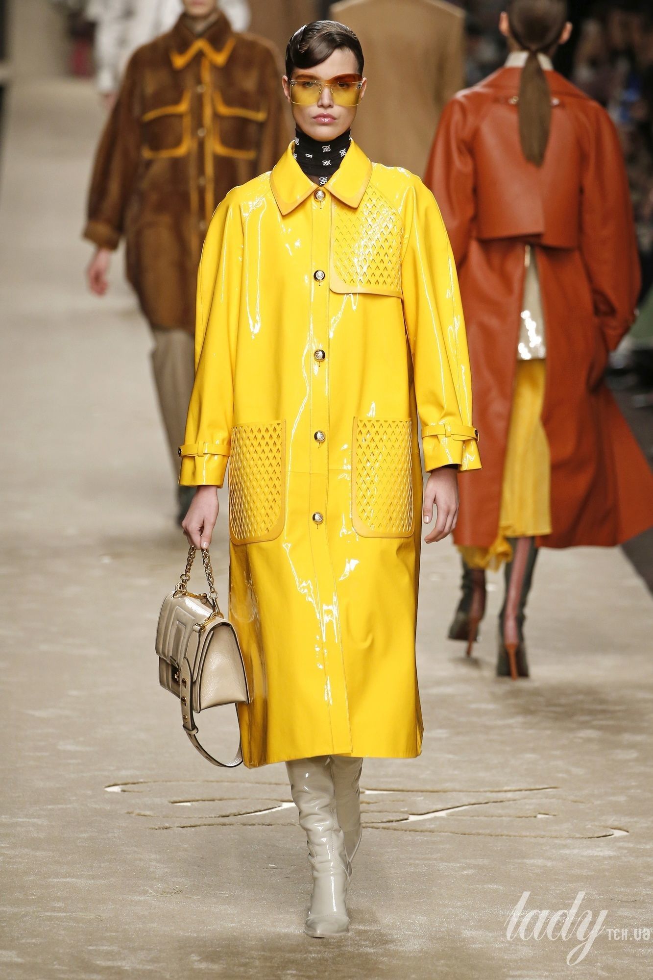 Коллекция Fendi прет-а-порте сезона осень-зима 2019-2020_17